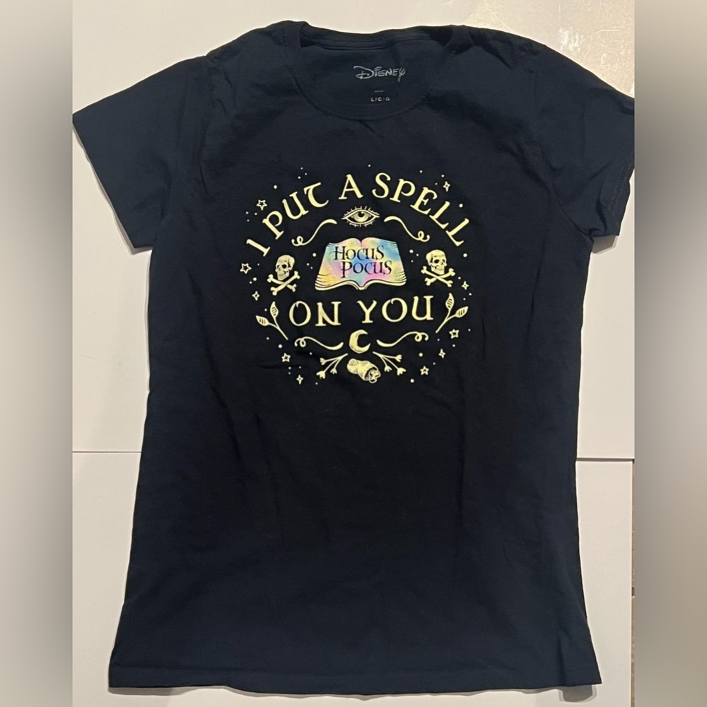 Disney Hocus Pocus I put a spell on you tee